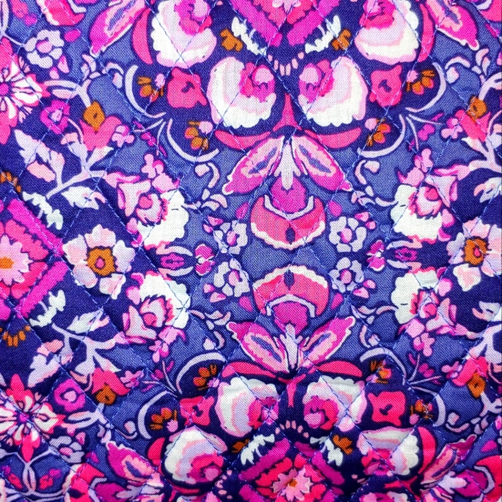 Vera Bradley Grand Traveler in Magenta Medallions - Picture 5 of 7